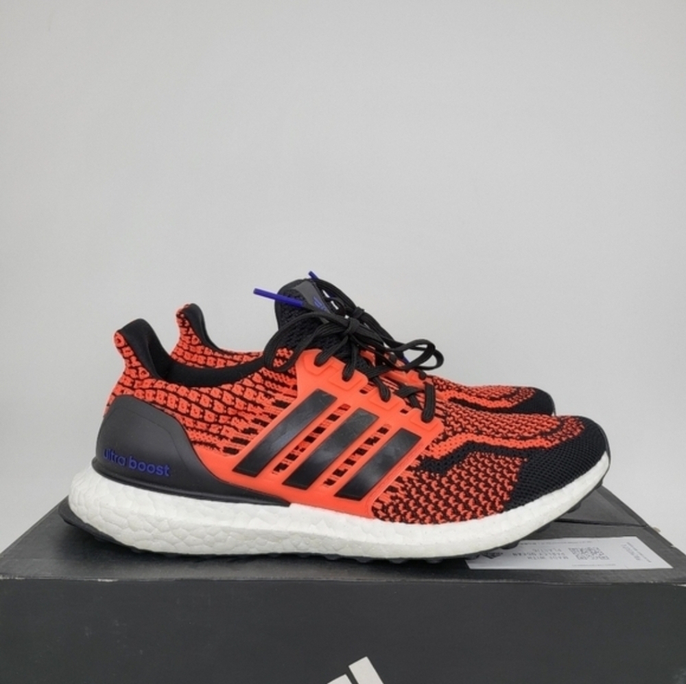 New adidas Ultra Boost 5.0 DNA Solar Red Black Women's Running Shoes Size 9 - Picture 4 of 9